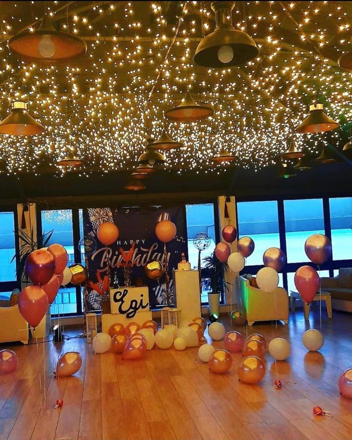 British Hotel โปกราเดซ ภายนอก รูปภาพ