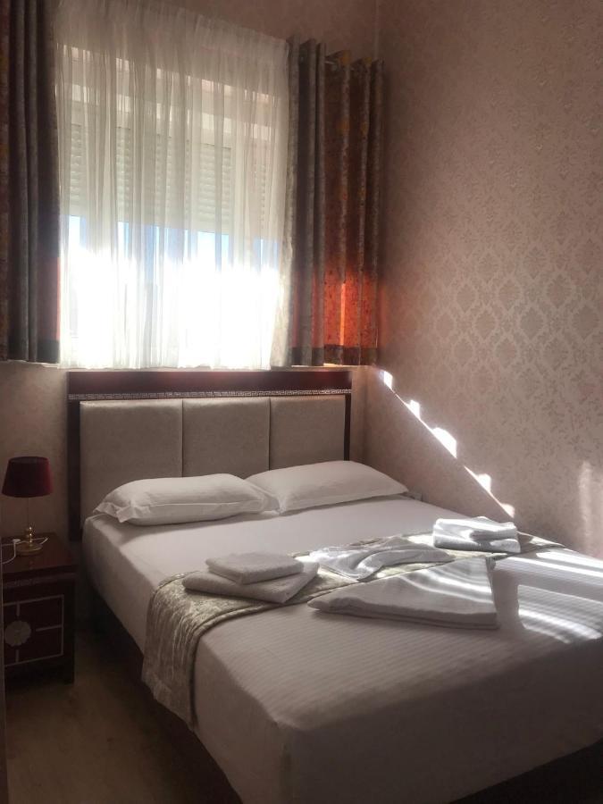 British Hotel โปกราเดซ ภายนอก รูปภาพ